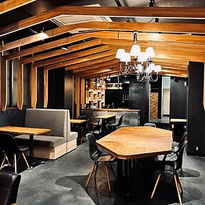 Hostel Qoo, Ōsaka